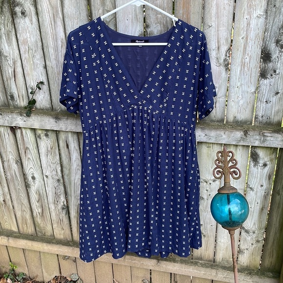 Madewell V-Neck Dolman-Sleeve Mini Dress in Textured Dot M - Picture 6 of 14